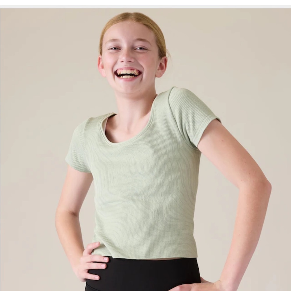 Athleta Girl Rise Above Rib Crop Tee NWT size XS